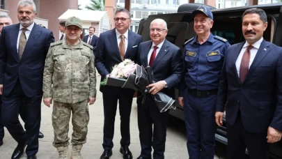 Bakan Yaşar Güler sancak verme töreni için Hatay'da!