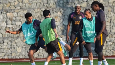 Galatasaray'da Barcelona mesaisi sürüyor!