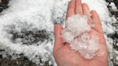 Bayburt’ta sağanak ve dolu etkili oldu
