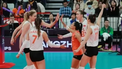 VakıfBank-Eczacıbaşı CANLI İZLE | TRT Spor canlı