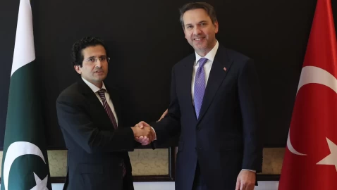 Bayraktar, Pakistan Petrol Bakanı Malik ile görüştü: Enerji ortaklığını daha da geliştireceğiz