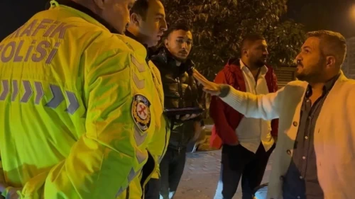 Kayseri’de alkollü sürücüden polise ilginç teklif: “Ehliyetimi alma, kemerden ceza yaz”