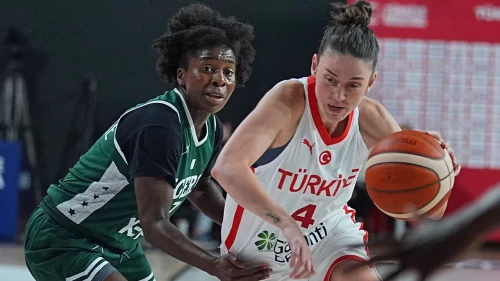 Milliler, Nijerya'yı son saniyede geçti