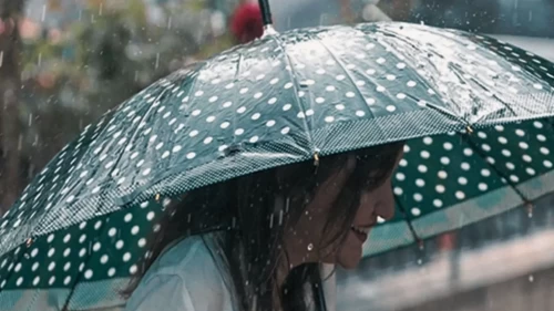 Meteoroloji’den kuvvetli yağış ve kar uyarısı: Sıcaklıklar düşüyor!