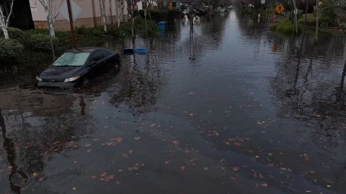 California'da şiddetli fırtına 3 can aldı
