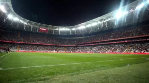 Millilerimiz, yarı final maçında Romanya ile İstanbul'da karşılaşacak