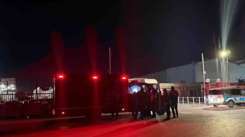 İzmir’de kimyasal madde sızıntısı! 5 kişi hastaneye başvurdu