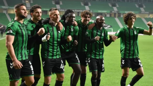 Sakaryaspor, Hatayspor’u 3 golle geçti