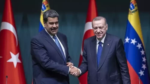 Cumhurbaşkanı Erdoğan, Venezuela Devlet Başkanı Maduro ile görüştü: İkili ilişkiler ve bölgesel gelişmeler ele alındı