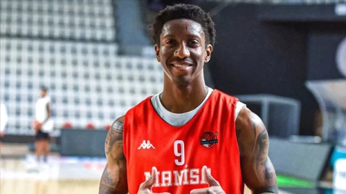 Anadolu Efes Saben Lee transferini resmen açıkladı