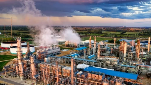 Küresel petrol alarmı: Trump’ın Venezuela çıkışı Brent fiyatlarını yükseltti