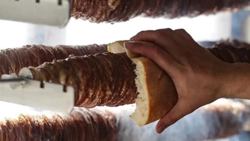 Manisa’da bozuk kokoreçler imha edildi