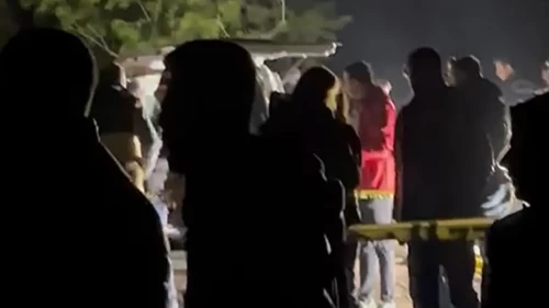 Osmaniye’de mezarlıkta park halindeki otomobilde iki genç ölü bulundu