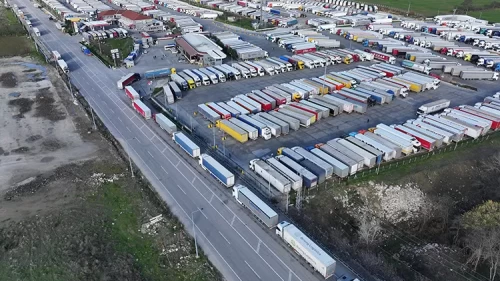 Yunanistan’da çiftçi grevi sınır kapılarını felç etti