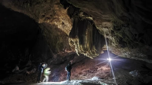 Hakkari’de gizli doğa hazinesi: Nehri Mağarası turizme kazandırılmayı bekliyor