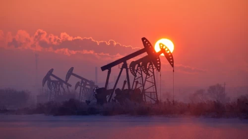 Brent petrolün varili 63,72 dolar: Piyasalar ne bekliyor?