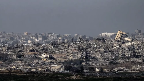 Soykırımcı İsrail’in zulmü durmuyor