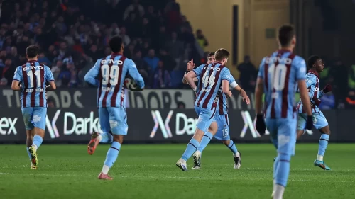 Trabzonspor derbilerdeki galibiyet hasretini sonlandıramadı