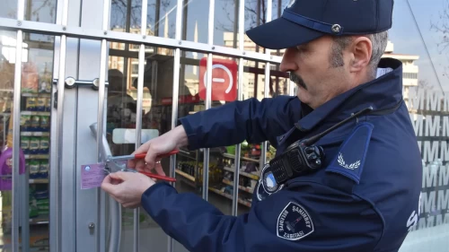 Tarihi geçmiş ürünleri satan markete kapatma cezası