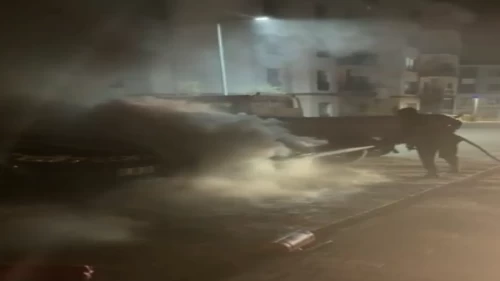 Osmaniye’de park halindeki otomobil bir anda alev aldı!