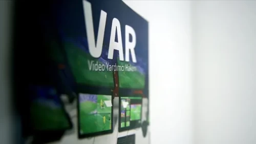 Eyüpspor-Fenerbahçe maçının VAR'ı Ferhan Kestanlıoğlu oldu