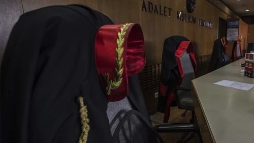 Sahte tahliye vaadiyle dolandırıcılık iddiası! Eski polis ve ortağına ağır cezada kamu davası