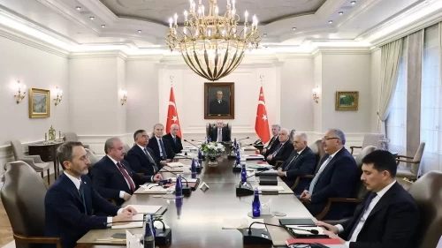 Cumhurbaşkanı Erdoğan başkanlığındaki YİK toplantısı başladı