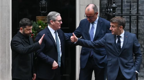 Zelenskiy, Londra’da Macron, Starmer ve Merz ile Kritik Zirvede Buluştu