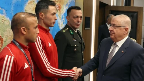 Bakan Güler, TSK Spor Gücü Kır Koşusu Takımı'nı kabul etti