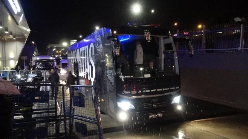 Beşiktaş, Trabzonspor maçı için Trabzon’a geldi