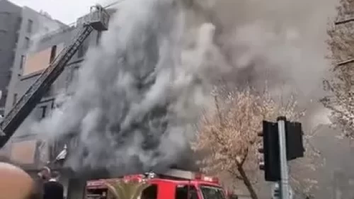 İstanbul'da korku dolu anlar: Alevler 5 katlı binayı sardı