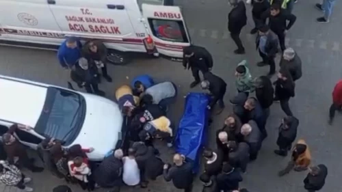 Yol ortasında eşini bıçaklayarak öldürdü