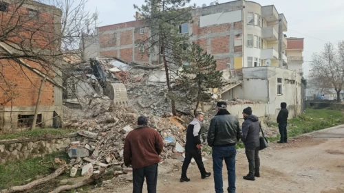 Balıkesir Sındırgı'da 800'den fazla bina yıkıldı!