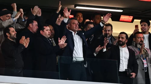 Sadettin Saran, maçı izlemek üzere stadyuma geldi