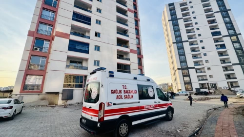 Diyarbakır’da boş dairede çöp poşeti içinde genç kadın cesedi bulundu