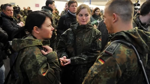 Almanya'dan kritik hamle: Asker sayısını 460 bine çıkaracaklar!