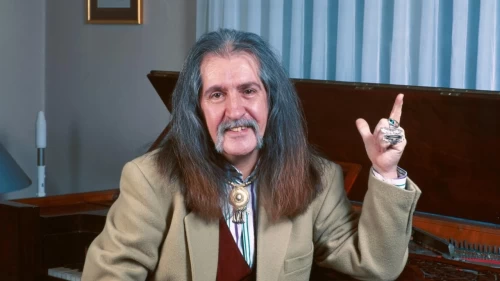 MHP, Barış Manço’yu doğum gününde andı