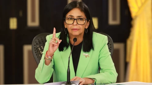 Venezuela’dan ABD’ye 'petrol' resti