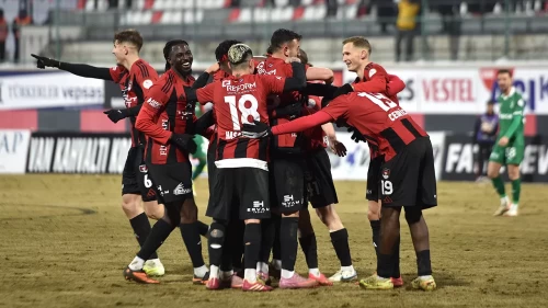 Vanspor, sahasında Iğdır FK’yı 3-0 mağlup etti