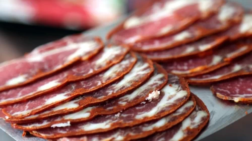 Fiyatı altınla yarışıyor! Bir dilimi 32 TL