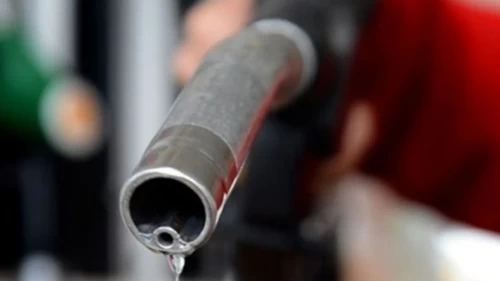 Trump’tan İran’a "Büyük Güç" uyarısı: Petrol fiyatları yeniden ateşlendi!