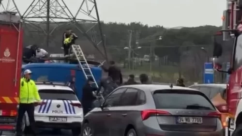 Cezaevi aracı kaza yaptı