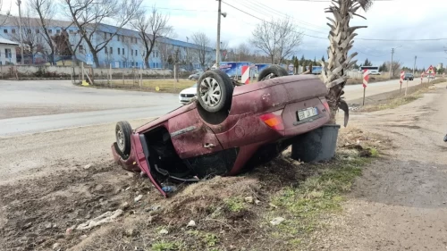 Takla atan otomobilden sağ çıktılar