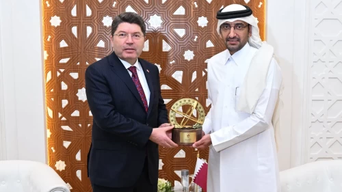 Adalet Bakanı Tunç'tan Katar’da önemli ziyaret!