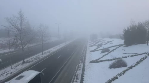 Bir yandan sis bir yandan gizli buzlanma sürücülere zor anlar yaşattı