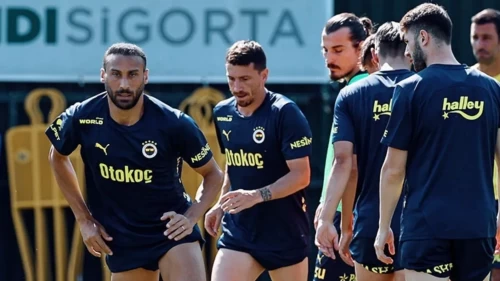 Fenerbahçe'nin 2 futbolcusu daha Kasımpaşa yolunda!
