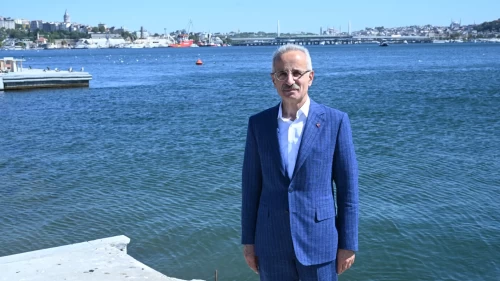 Bakan Uraloğlu duyurdu: Kruvaziyer yolcu sayısı 12 yıl sonra yeniden 2 milyonu aştı!