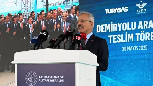 Bakan Uraloğlu duyurdu: TÜRASAŞ 2025’te 801 vagon üreterek rekor kırdı