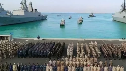 Suudi Arabistan donanması Umman Denizi'nde konuşlandı