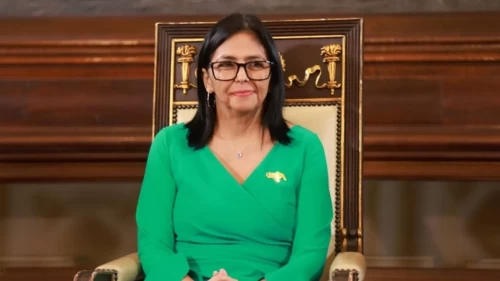 El Helicoide kapatılıyor, genel af geliyor!